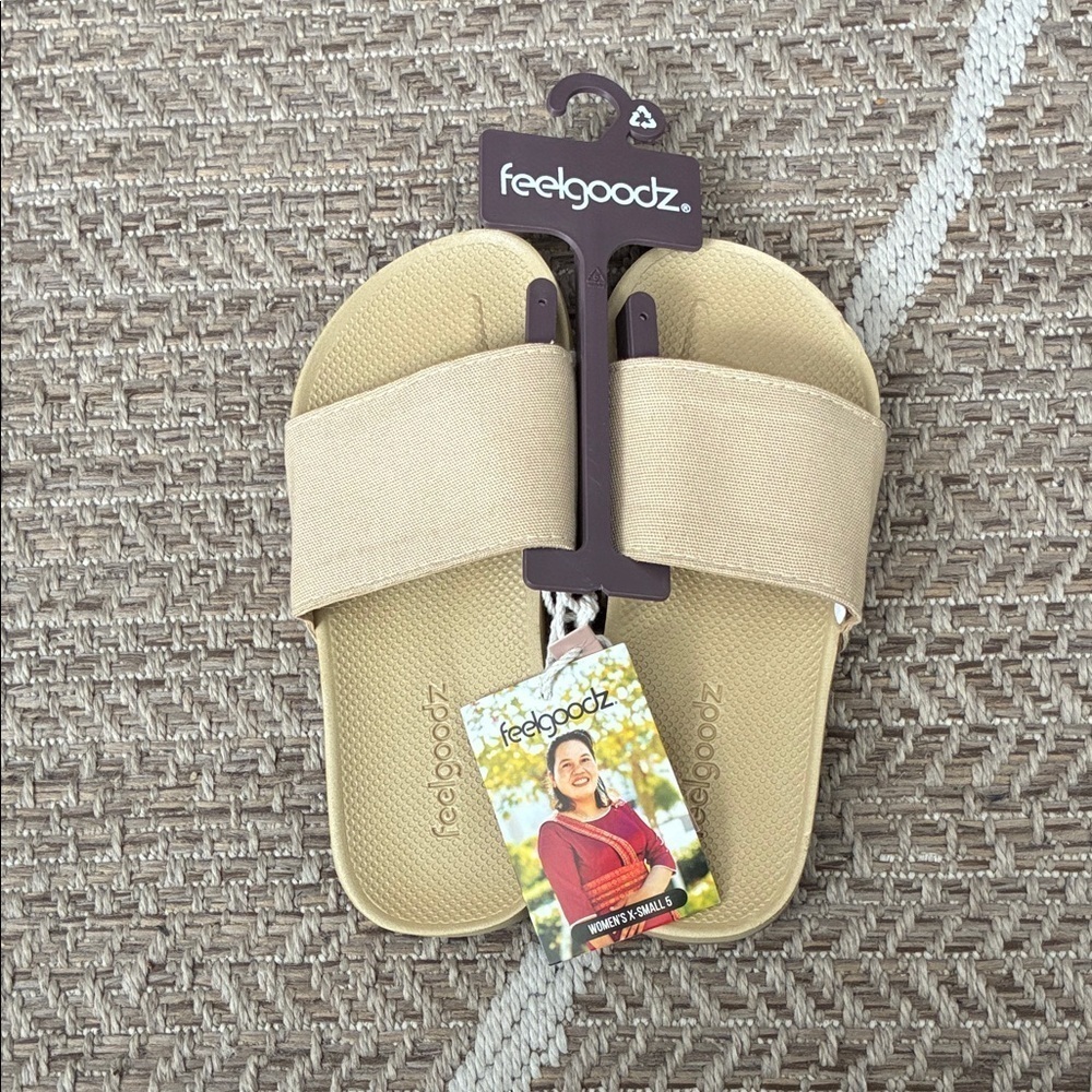Feelgoodz Easy Day Slide Ponderosa Khaki Sandals Sz X-Small (5)